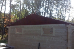 Aufbau der Dachkonstruktion der rechten Garage
