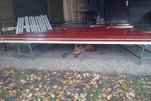 Streicharbeiten an der rechten Garage